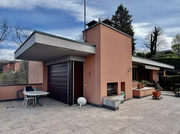 Villa mit Seeblick in Collina d'Oro