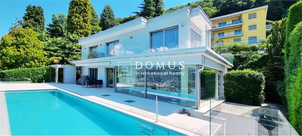 Incantevole  Villa con piscina e vista mozzafiato