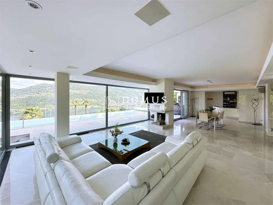 Bezaubernde Villa mit Pool und atemberaubendem Blick