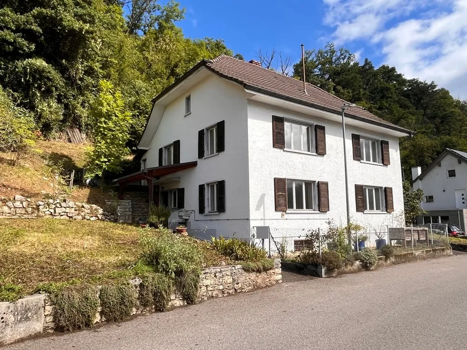 House, Vicques - 368000