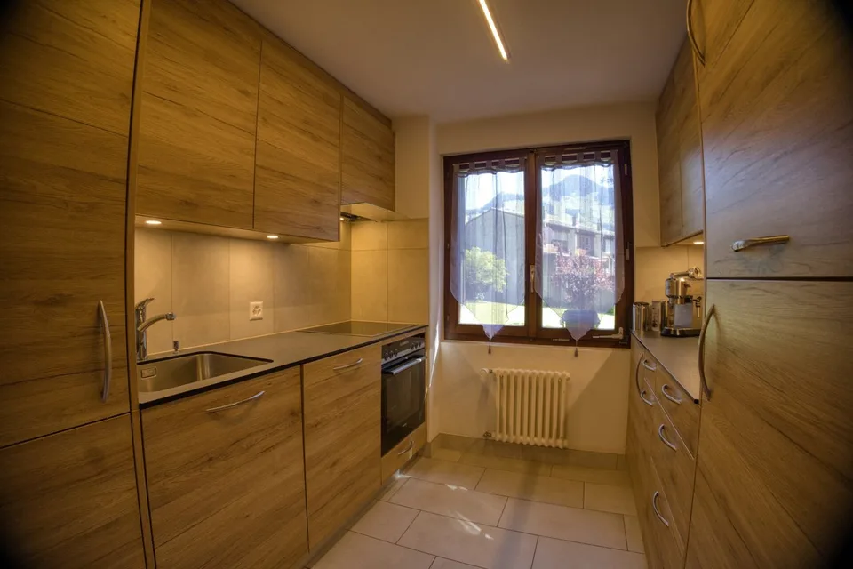 Appartamento soleggiato di 4.5 locali in un quartiere tranquillo