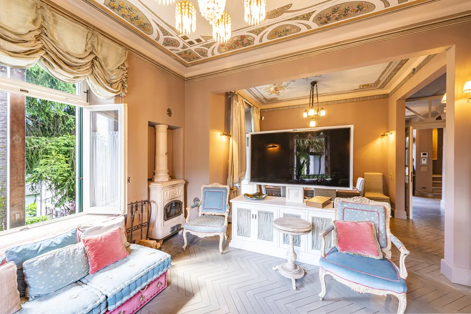 Villa Frisco | Affascinante Villa d'Epoca con Vista Lago a Minusio – Foto 10 von 13
