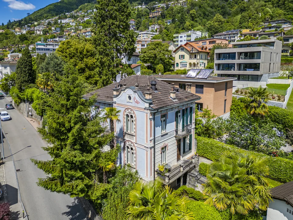Villa Frisco | Affascinante Villa d'Epoca con Vista Lago a Minusio – Foto 8 von 13