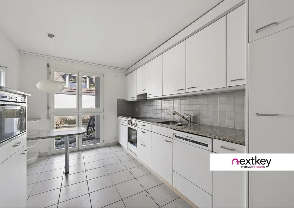 Wohnkomfort auf zwei Ebenen - Maisonette in Arth