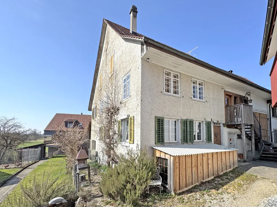 Charmantes Liebhaberobjekt, mit 6½ Zimmer, viel Holz und Wärme
