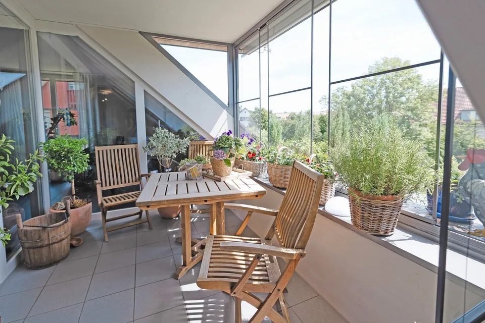 Maisonette mansardée de 4,5 à 5,5 pièces inondée de lumière à Hettlingen