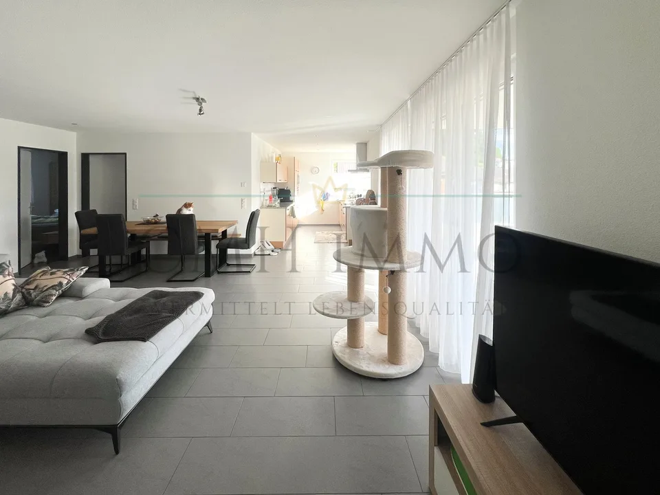 Appartamento di 3½ locali con terrazza di 68 m² – vivere nel verde con molta privacy