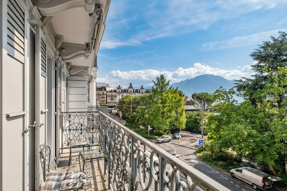 A deux pas du lac !  Luxueux appartement avec vue au coeur de Montreux