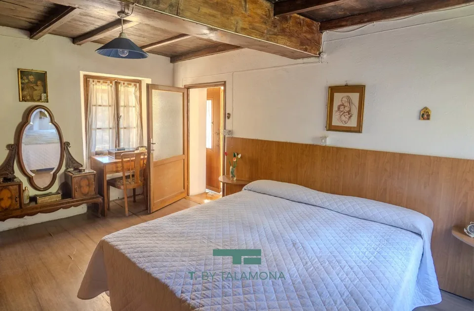 Investissement idéal : propriété sur trois niveaux dans le village historique – photo 9 sur 13