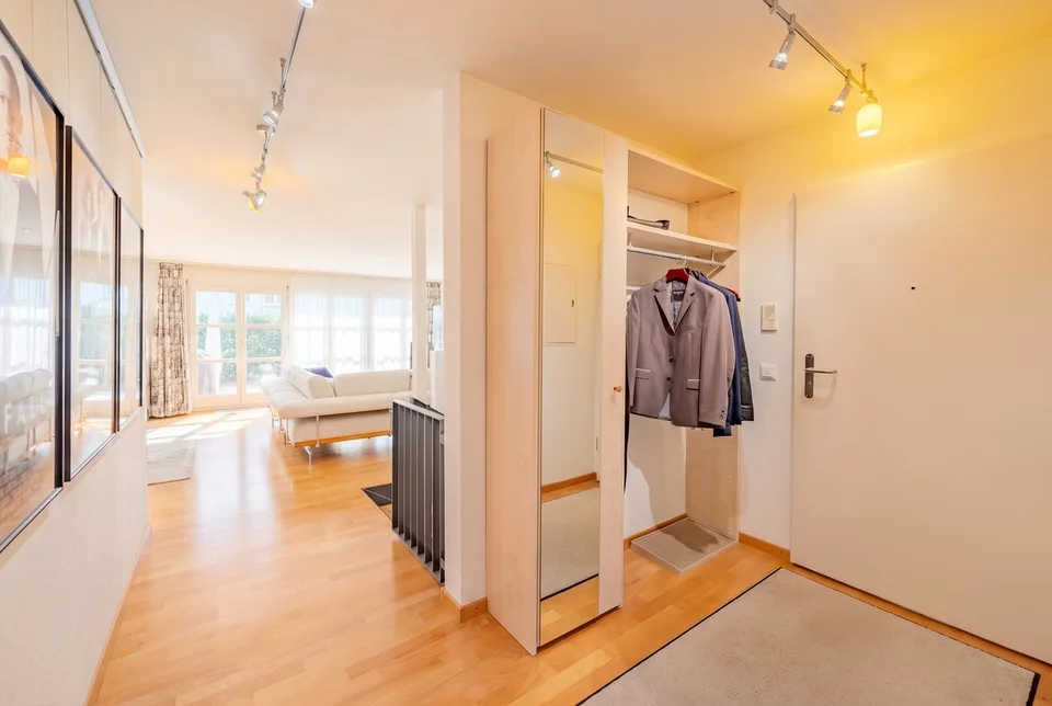 Traumhafte 5.5-Zimmer-Maisonettewohnung mit voll ausgebautem Hobbyraum
