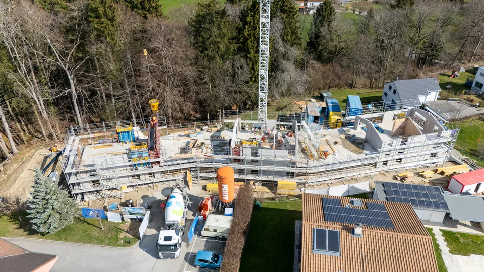 Geräumiges Dreispänner-Apartment mit 5.5 Zimmern in Sorens – Foto 9 von 13