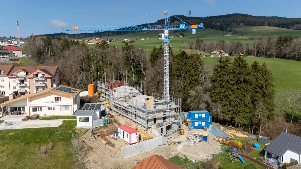 Geräumiges Dreispänner-Apartment mit 5.5 Zimmern in Sorens – Foto 8 von 13