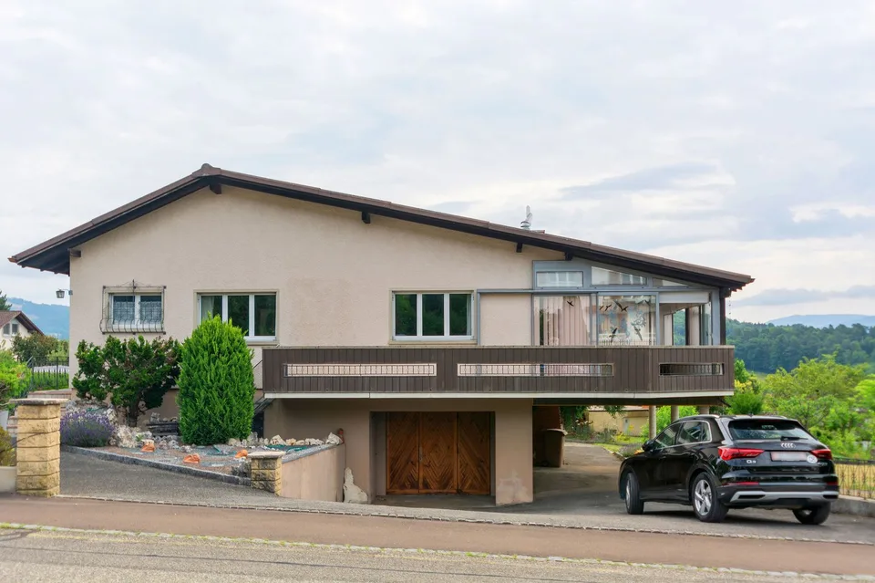 Confortable maison individuelle de 6.5 pièces à Boécourt