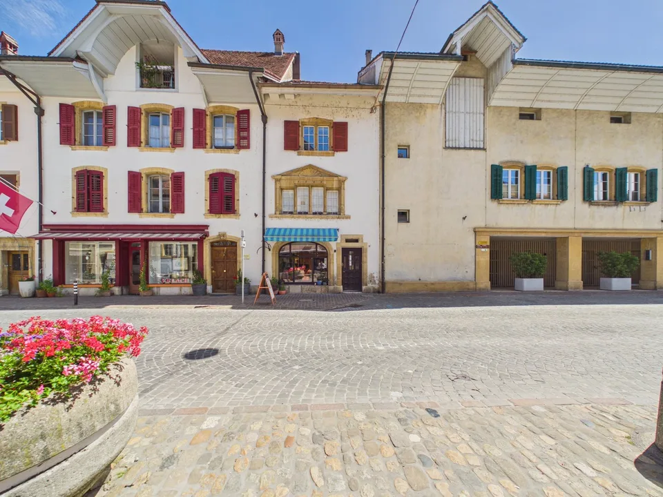 Historisches Mehrfamilienhaus im malerischen Erlach – Einzigartiges Bijou