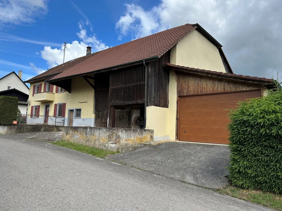 Jolie propriété villageoise située à Montignez