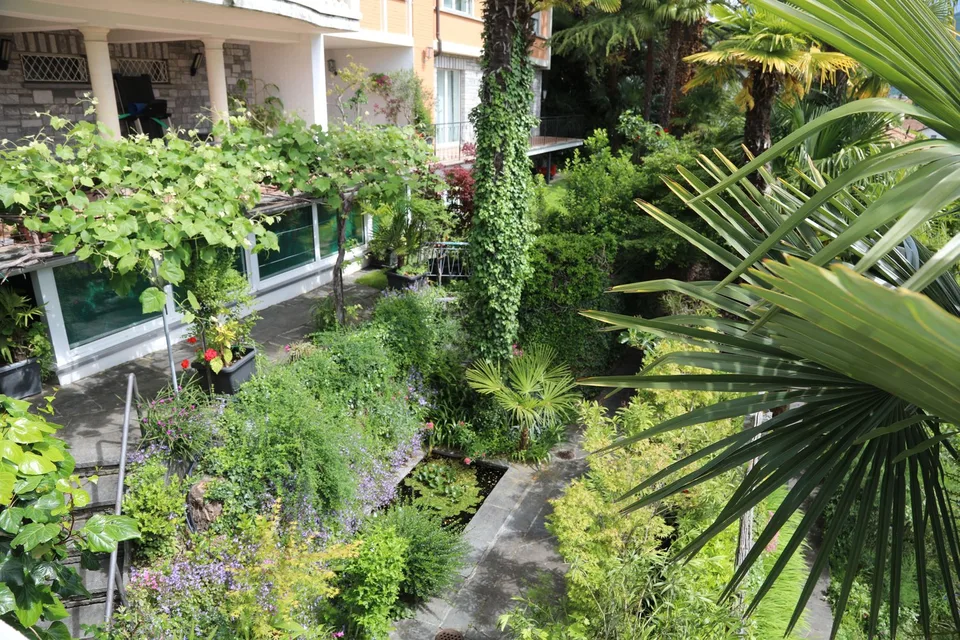 Villa panoramique avec vue sur le lac de Lugano et piscine – photo 9 sur 13