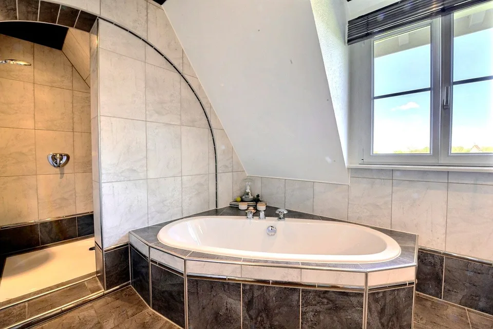 7-Zimmer-Einfamilienhaus mit Pool in Feldbach – Foto 15 von 25