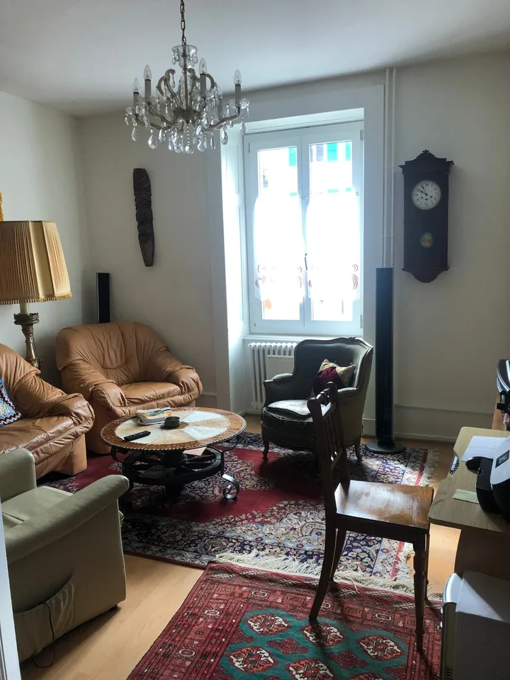 Dreizimmerwohnung im ersten Stock