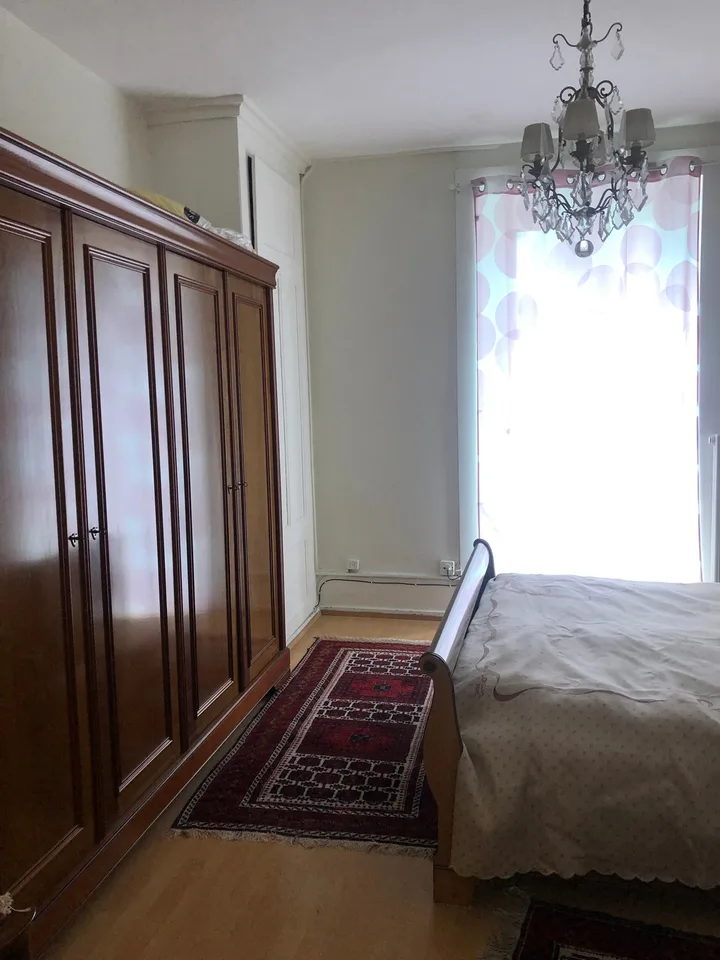 Dreizimmerwohnung im ersten Stock