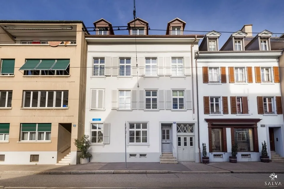 Attraktive Büro oder Praxisräumlichkeiten / Atelier