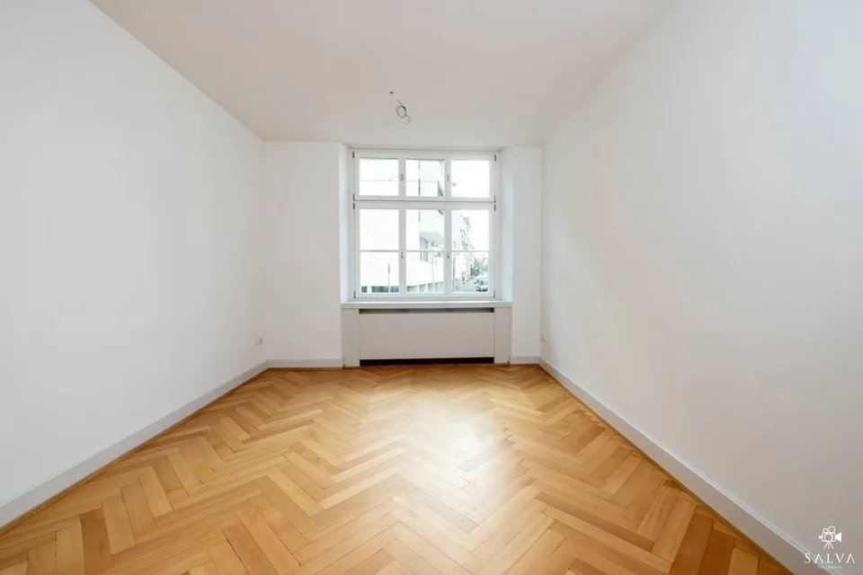 Attraktive Büro oder Praxisräumlichkeiten / Atelier