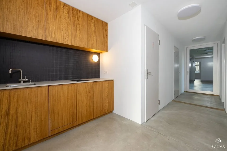 Attractive office or practice rooms / studio – photo 6 of 12