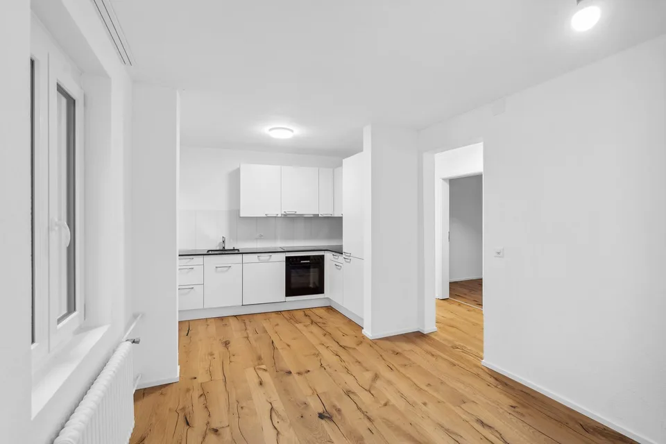 Appartamento di 4 locali luminoso sulla Marktstrasse ad Au – disponibile per affitto da ottobre 2026