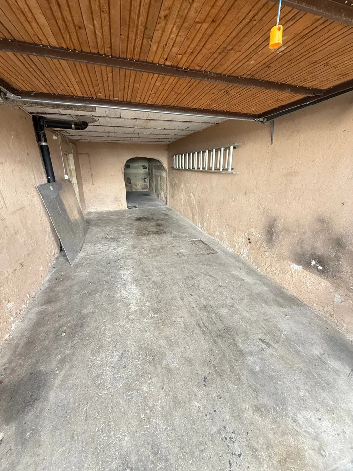 Garage individuel + dépôt à louer