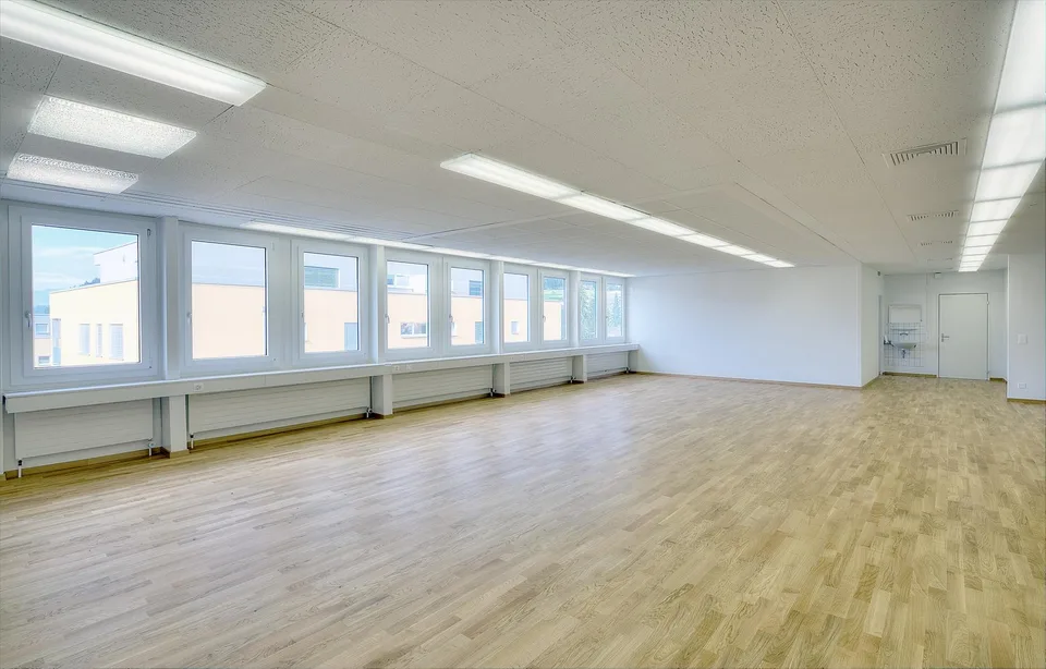 Lichtdurchflutete Büros nur für Sie!