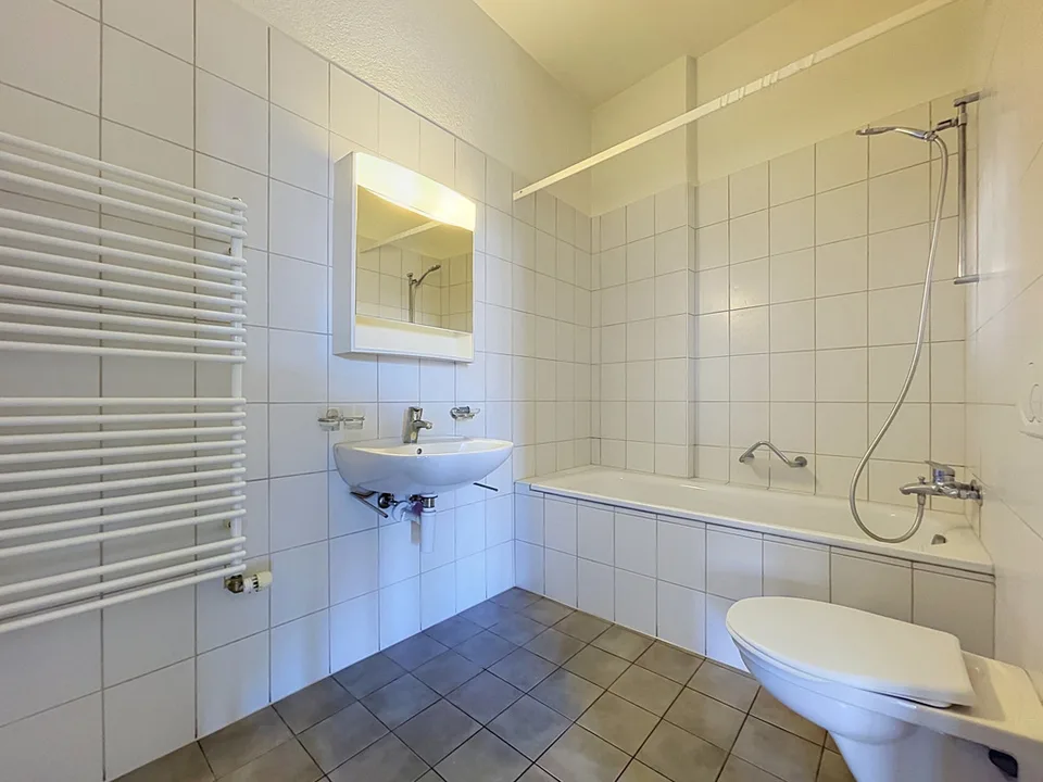 5-room apartment – photo 9 of 10