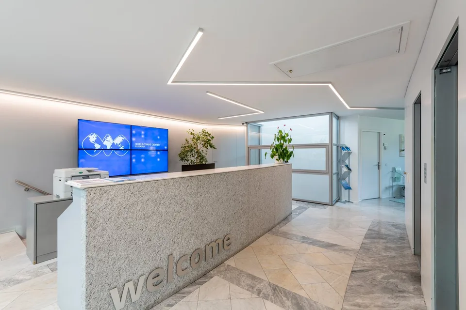 Hier ist Ihr möbliertes Büro mit Sekretariatsdienstleistungen im WTC Lugano und Sie sind sofort operativ.