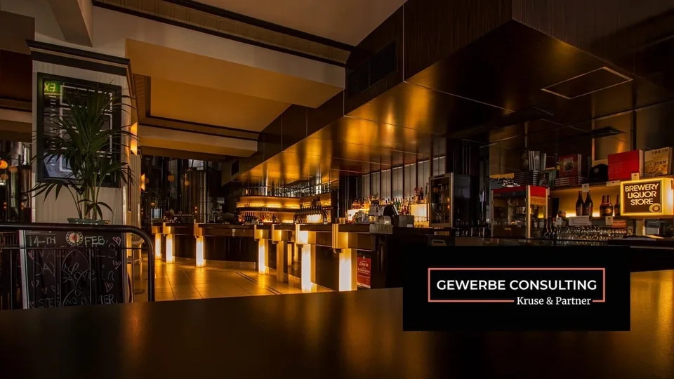 Region Kloten: Grosses Restaurant frisch renoviert (GCG1851)
