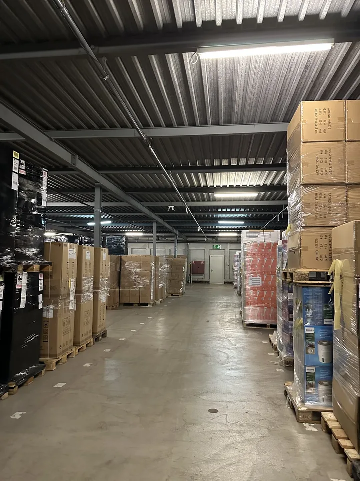 Vielseitig nutzbares Lager- und Gewerbegebäude zur Zwischennutzung in Muri (BE) – Foto 8 von 12