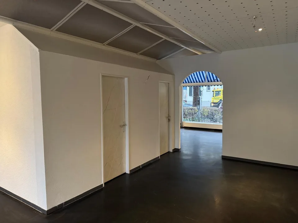 Magnifique local commercial d'environ 113 m2 – photo 8 sur 20