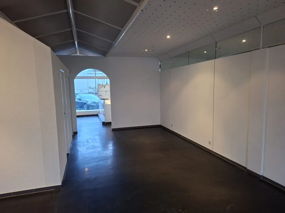 Magnifique local commercial d'environ 113 m2 – photo 12 sur 20