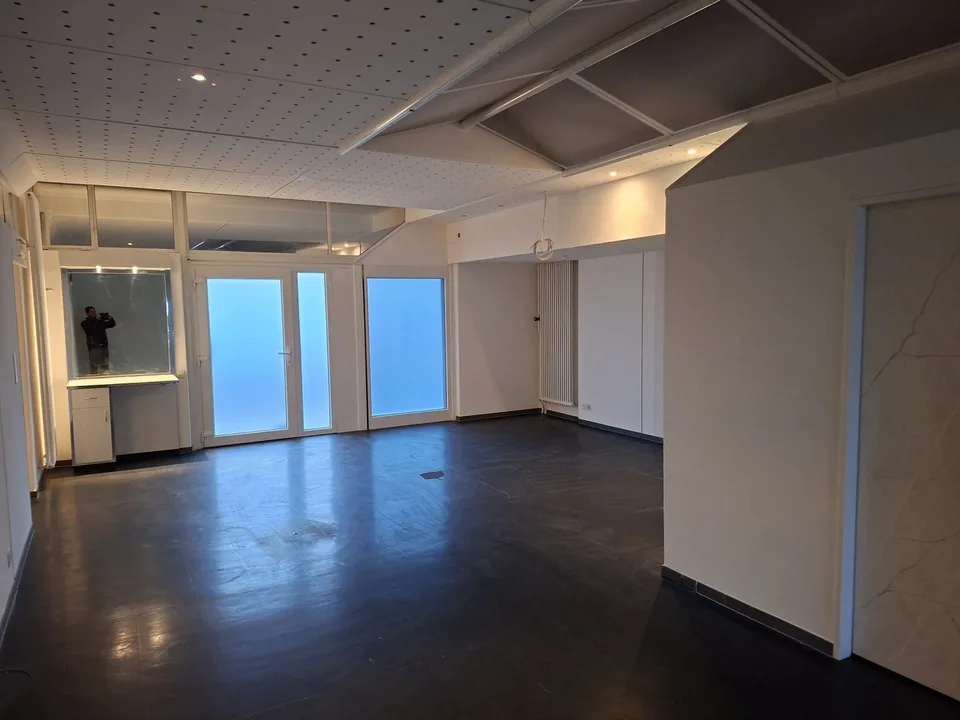 Magnifique local commercial d'environ 113 m2 – photo 7 sur 20
