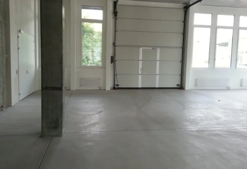 Moderne Gewerberäume mit 4.57 m Deckenhöhe – Foto 6 von 7