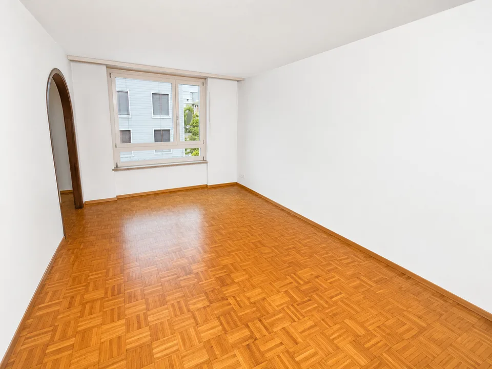 Appartamento di 3,5 locali ristrutturato di prima classe a Basel-St. Johann