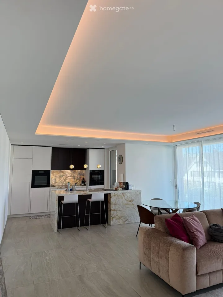 Uptown Wilen: Möblierte 2.5-Zimmer-Wohnung mit Balkon in Wilen b. Wollerau