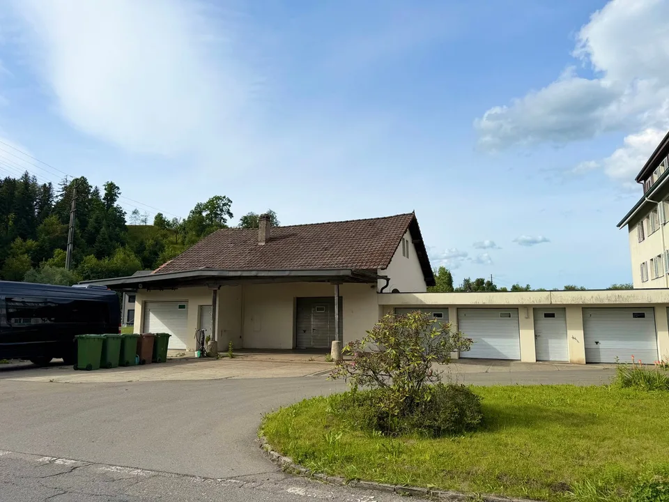 Geräumige Werkstatt zur Miete an der Thorenbergstrasse in Luzern