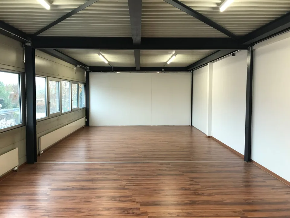 Heller Mehrzweckraum (Gewerbe/Hobby/Studio/etc.)