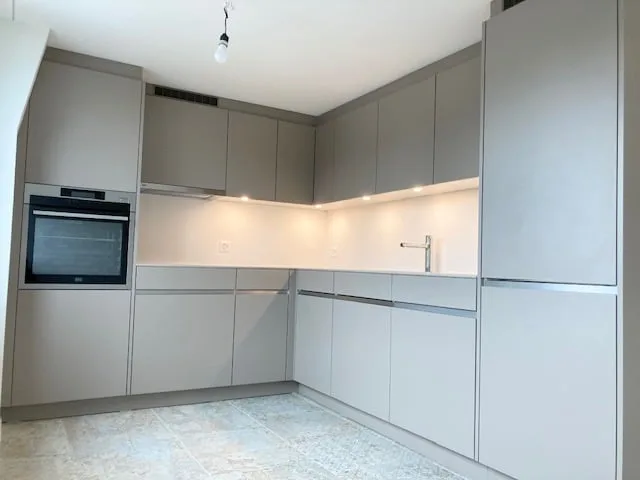 Appartement de charme rénové de 4,5 pièces dans un immeuble ancien avec balcon au centre de Herisau