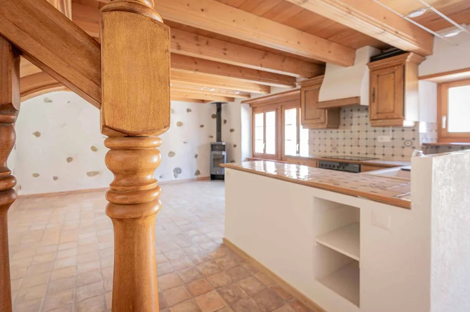 Zweigeschossiges Charmant-Wohnung mit 2.5 Zimmern