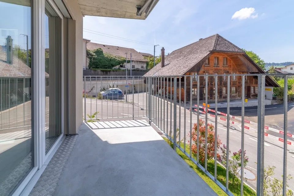 GEMÜTLICHE 3.5 ZIMMER-WOHNUNG IN HUTTWIL