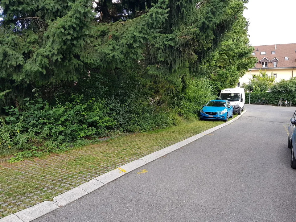 Aussenparkplatz