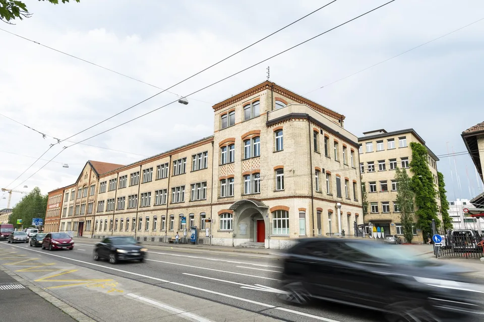 Willkommen in der Lokstadt: 417 m2 Büroräume