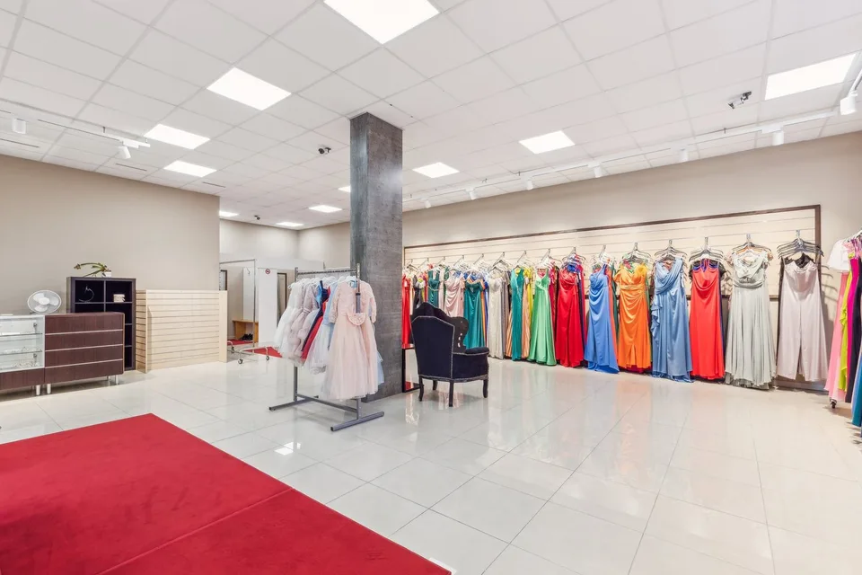 Spazio industriale elegante in ACCU!
