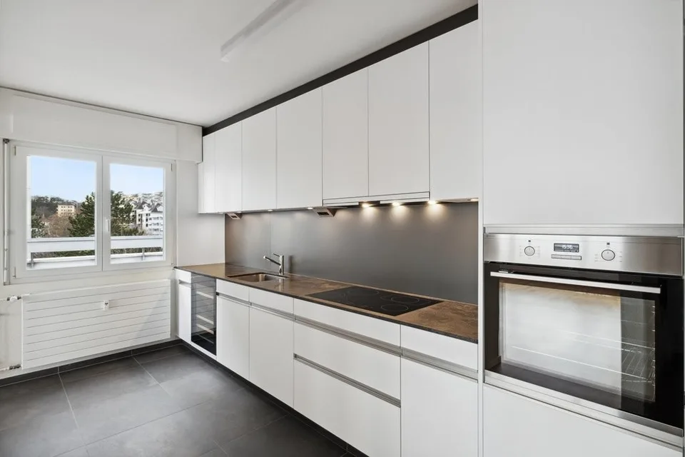 Grande appartamento di 5.5 locali con terrazza e vista aperta