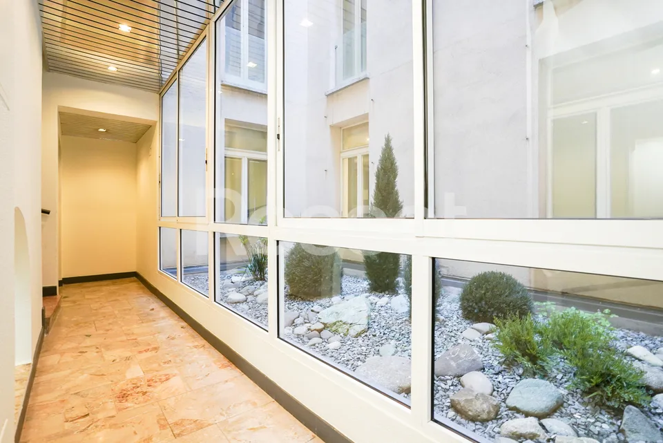 Bureaux d'env. 158 m² au 5ème étage