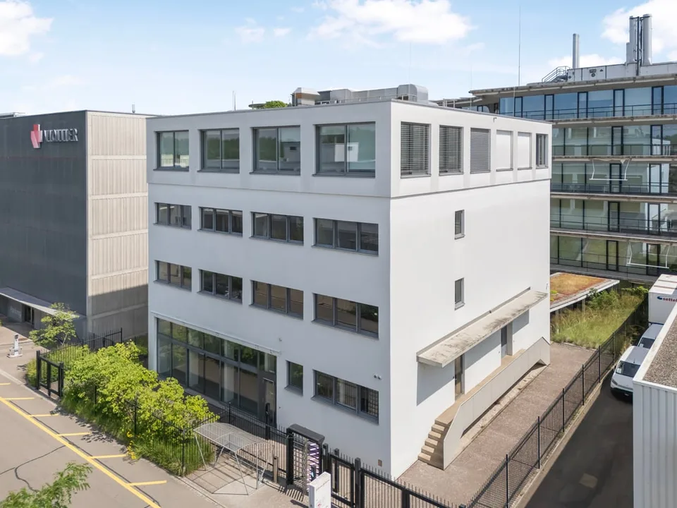 Ihr neuer Hauptsitz mit 1'500 m² – modern, ausgebaut und bezugsbereit
